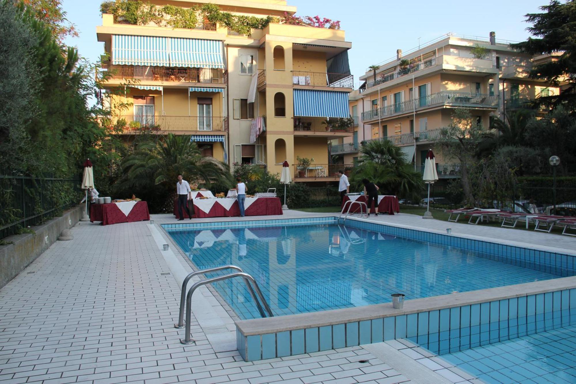 Hotel Garden Αλάσιο Εξωτερικό φωτογραφία